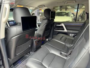 Xe Toyota Land Cruiser VX 4.6 V8 2017