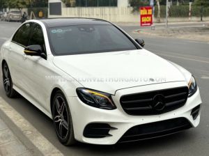 Xe Mercedes Benz E class E300 AMG 2020