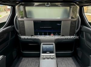 Xe Lexus LM 350 2022