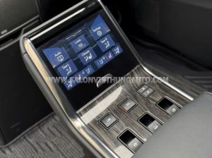 Xe Lexus LM 350 2022