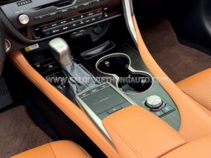 Xe Lexus RX 300 2021