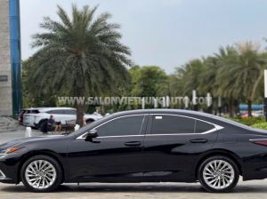 Xe Lexus ES 250 2021