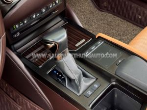 Xe Lexus ES 250 2021