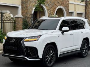 Xe Lexus LX 600 F-Sport 2023
