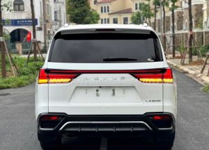 Xe Lexus LX 600 F-Sport 2023