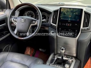 Xe Toyota Land Cruiser VX 4.6 V8 2016