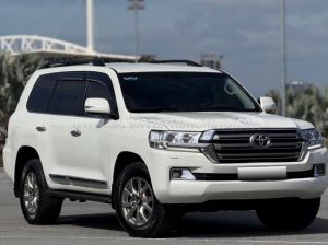 Xe Toyota Land Cruiser VX 4.6 V8 2016