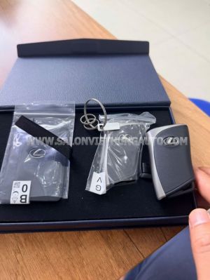 Xe Lexus LX 600 Urban 2025