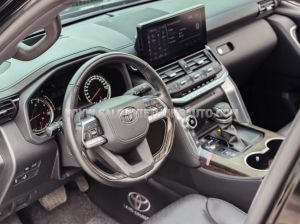 Xe Toyota Land Cruiser 3.5 V6 2024