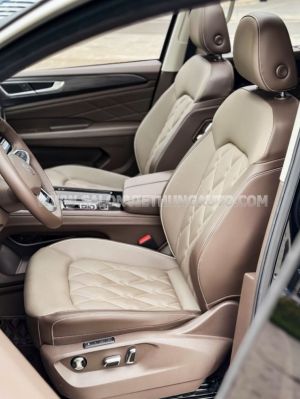 Xe Volkswagen Viloran Luxury 2024